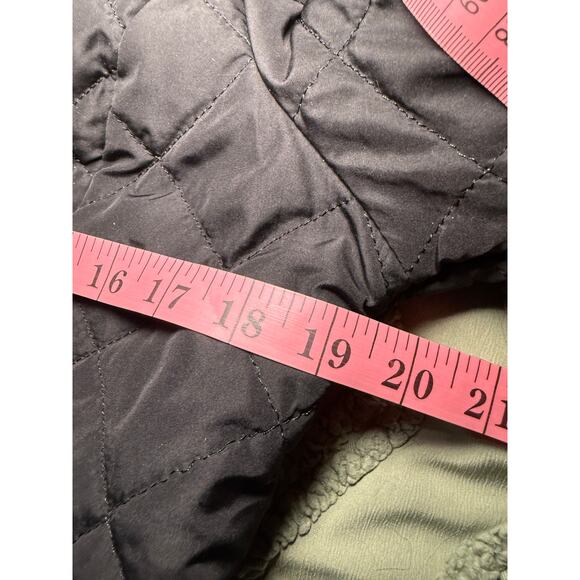 St Johns Bay black quilted flannel lined button down jacket womens small barn - Picture 6 of 7